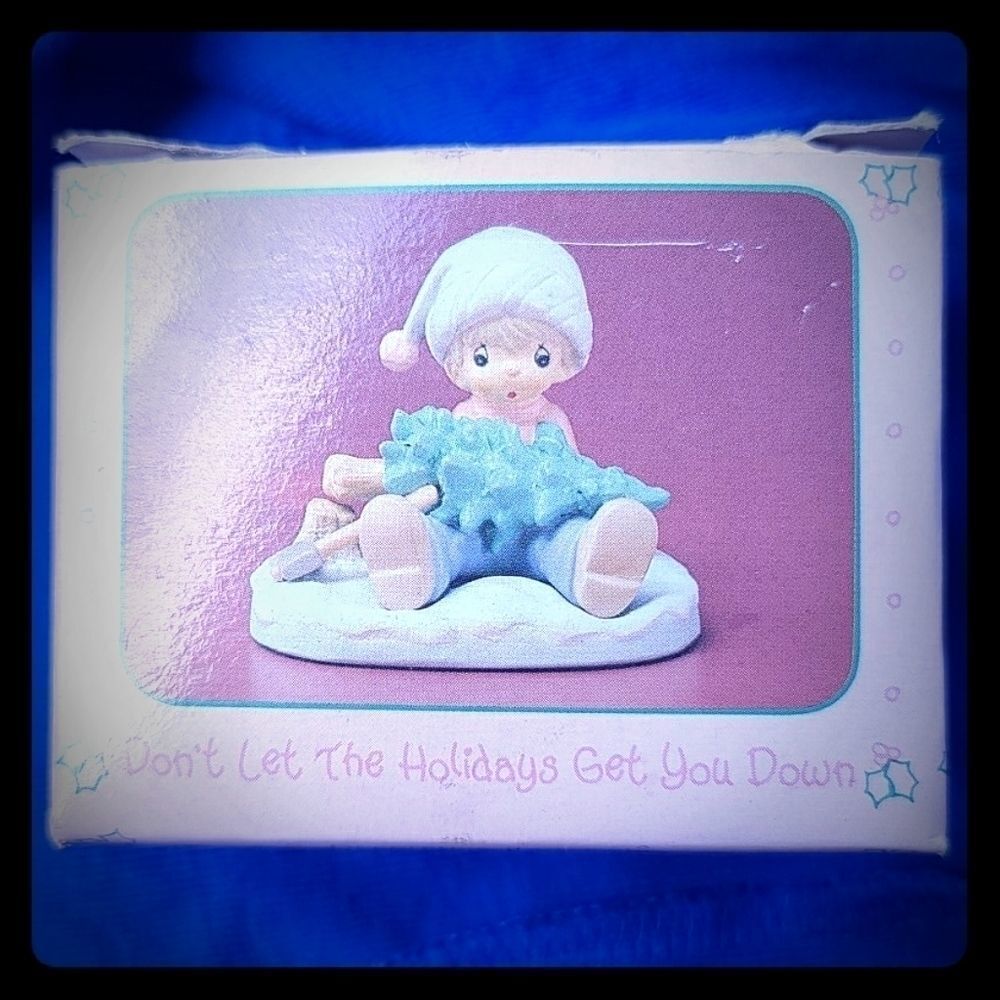 3/10$ Precious Moments trinket